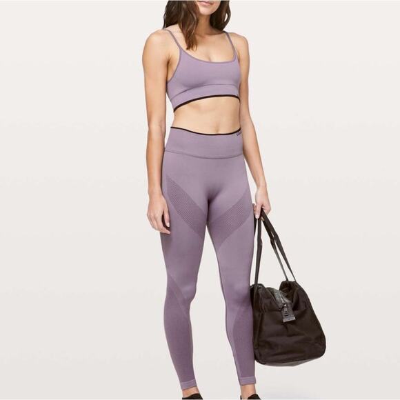 Lululemon Iconic Sweat Bra size Medium - Picture 8 of 13